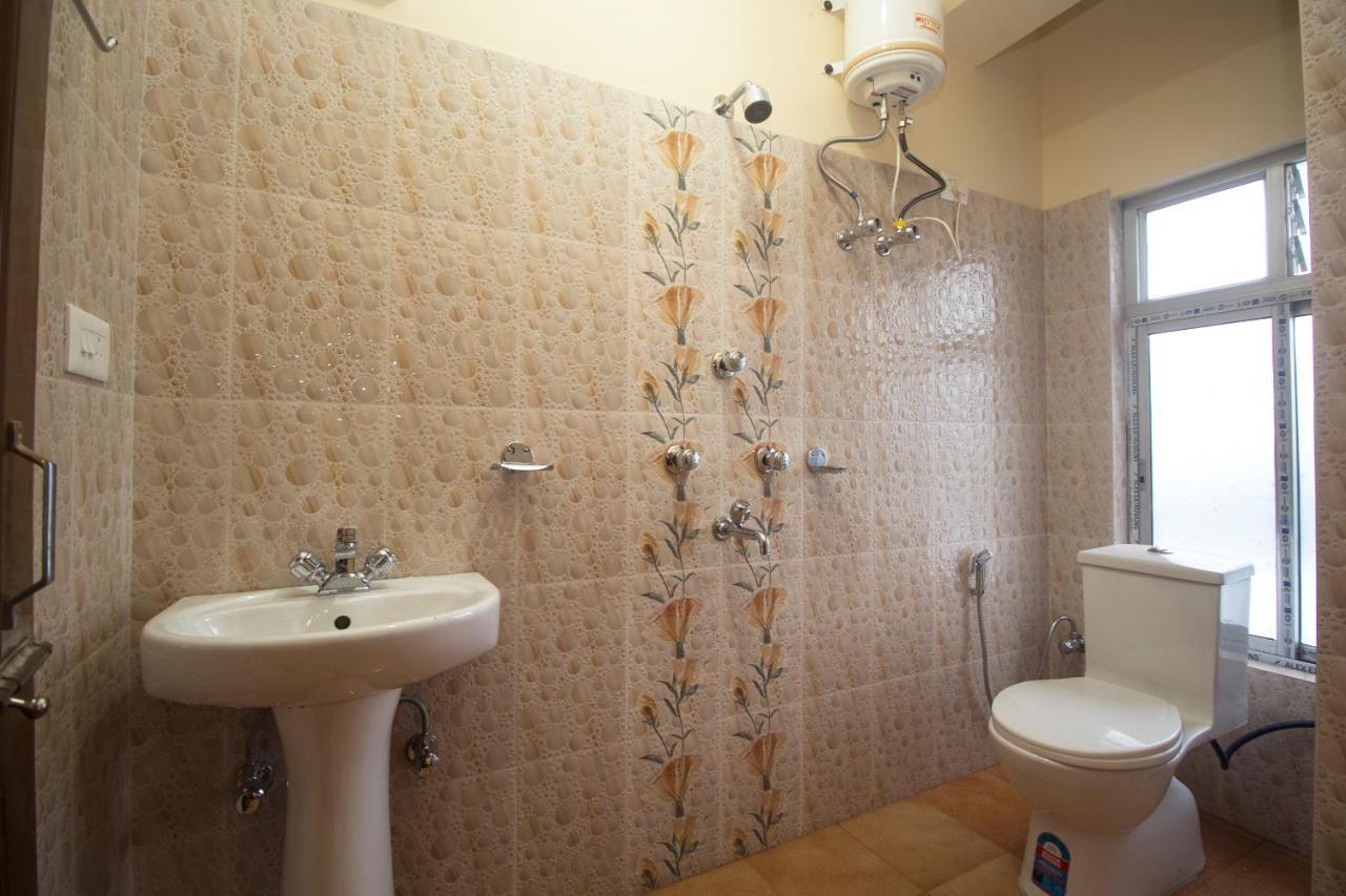 Oyo 12370 Royal Sarava Hotel Darjeeling  Ngoại thất bức ảnh