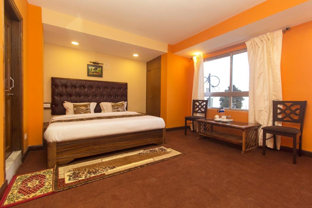 Oyo 12370 Royal Sarava Hotel Darjeeling  Ngoại thất bức ảnh