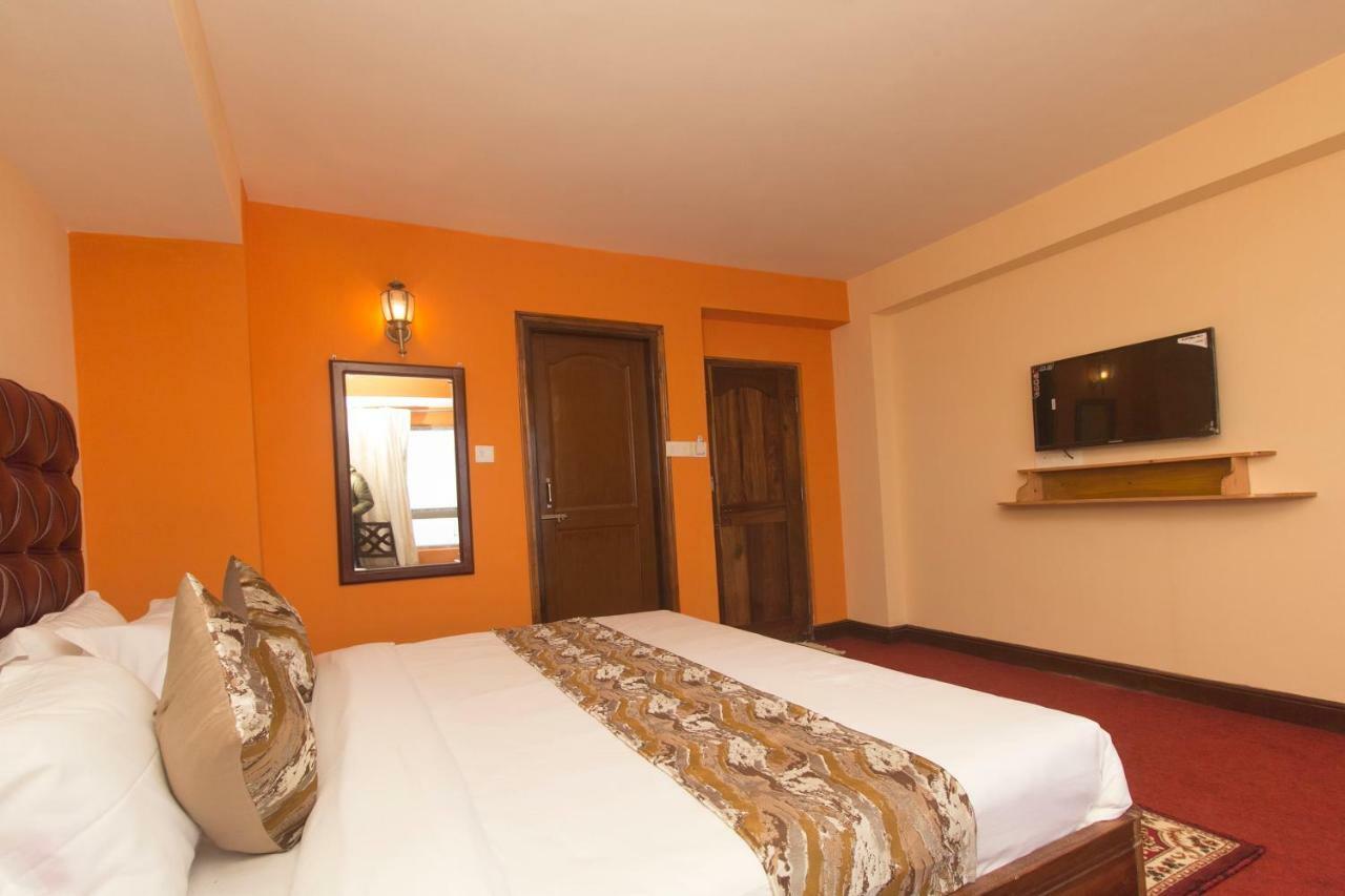 Oyo 12370 Royal Sarava Hotel Darjeeling  Ngoại thất bức ảnh
