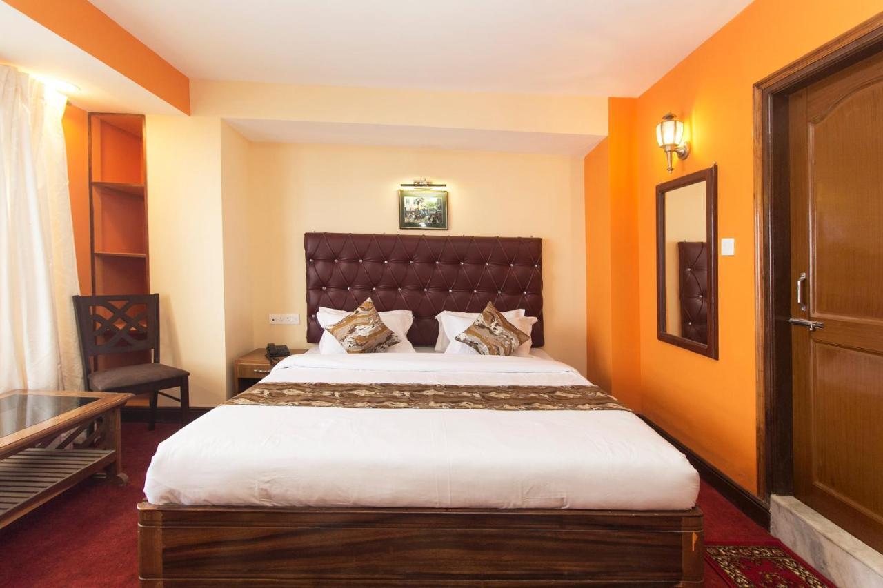 Oyo 12370 Royal Sarava Hotel Darjeeling  Ngoại thất bức ảnh