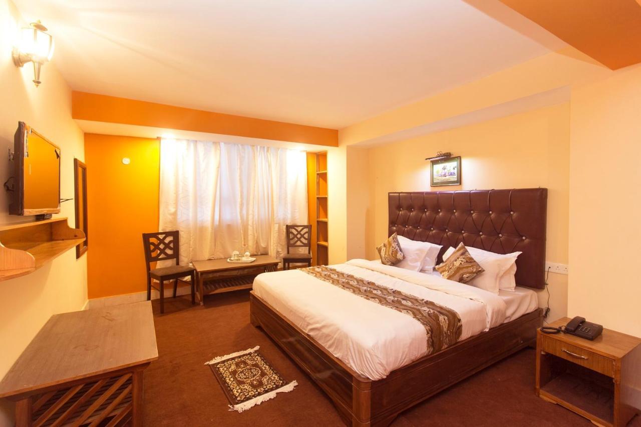 Oyo 12370 Royal Sarava Hotel Darjeeling  Ngoại thất bức ảnh